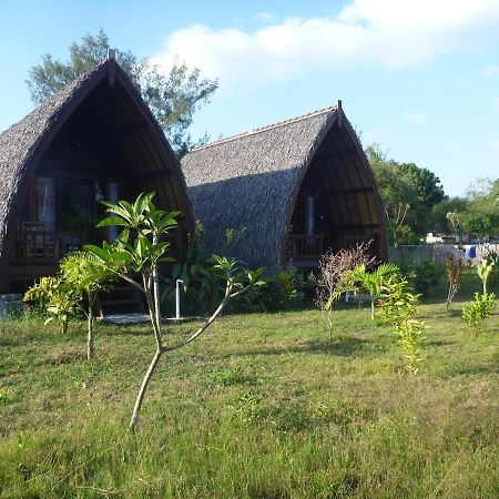 Rose Bungalow Hotel Pemenang Exterior foto