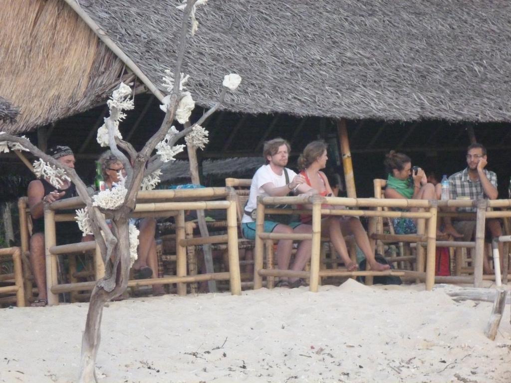 Rose Bungalow Hotel Pemenang Exterior foto