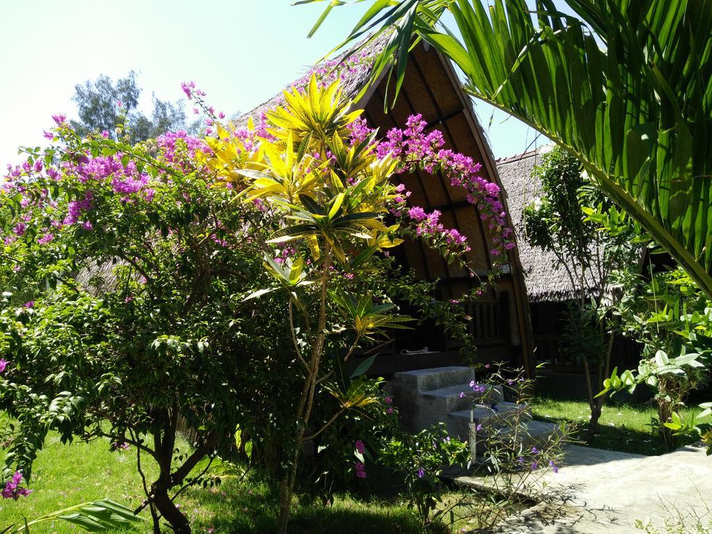 Rose Bungalow Hotel Pemenang Exterior foto